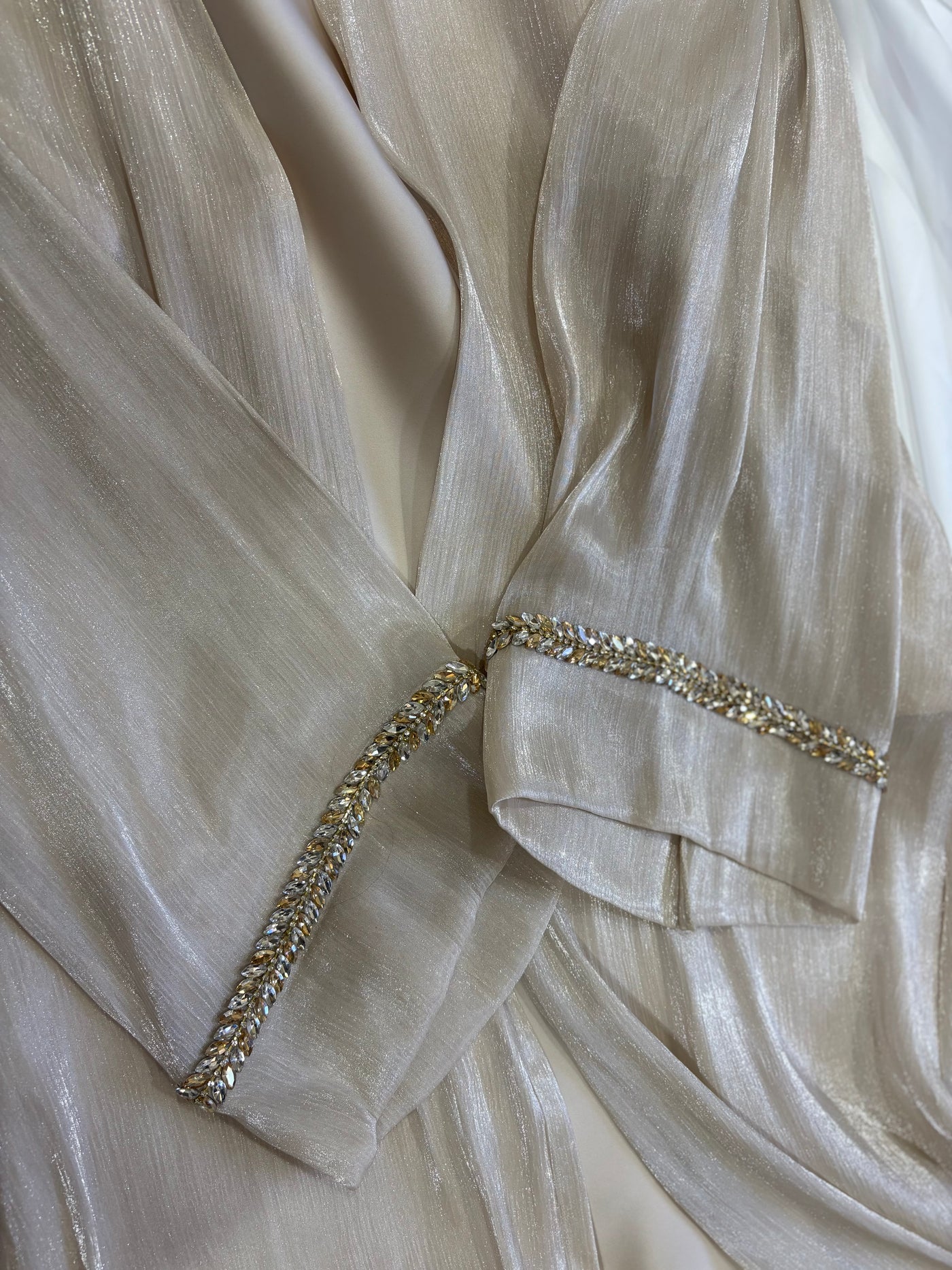 HOOR - ivory